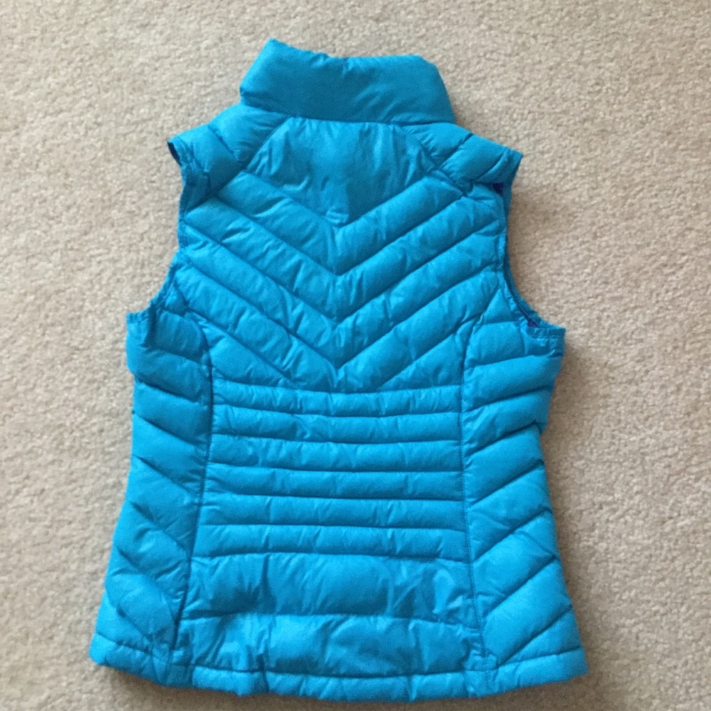 EUC kids Down Vest LOOKS NEW - Picture 2 of 7